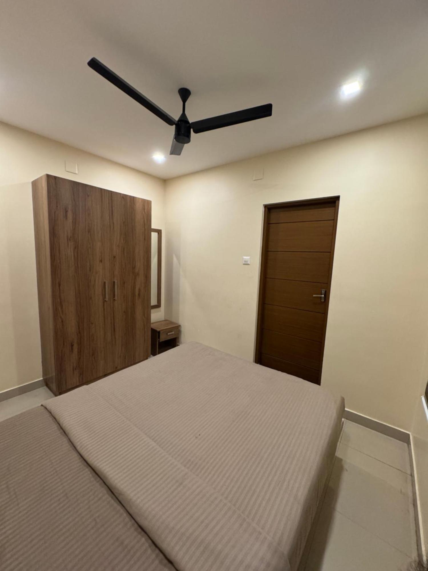 Heres Haut Residency Kochi Εξωτερικό φωτογραφία